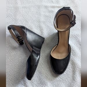 Tory Burch Black Patent Leather Ankle Strap Mary Jane Wedge Heel Size 9M